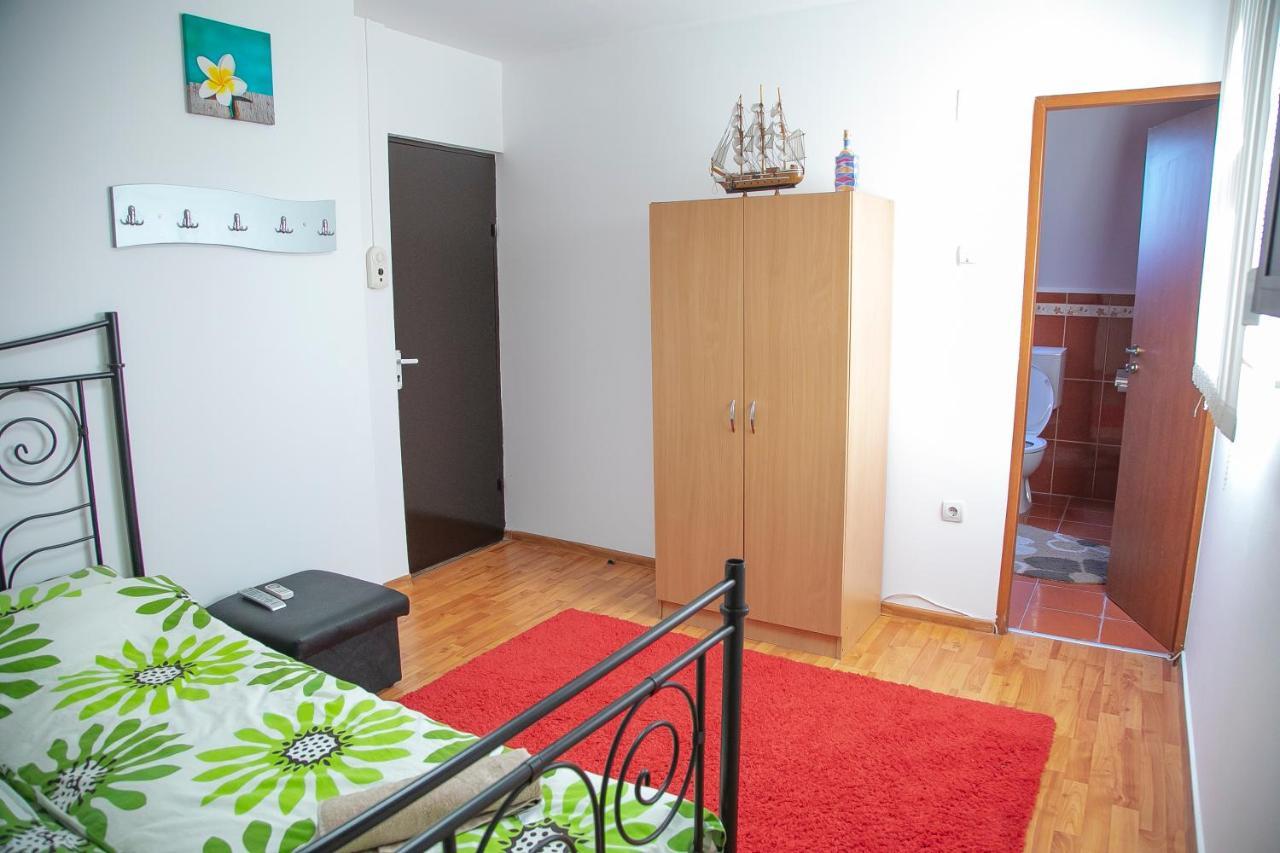 Târgu-MureşXxl-Houseアパートメント エクステリア 写真