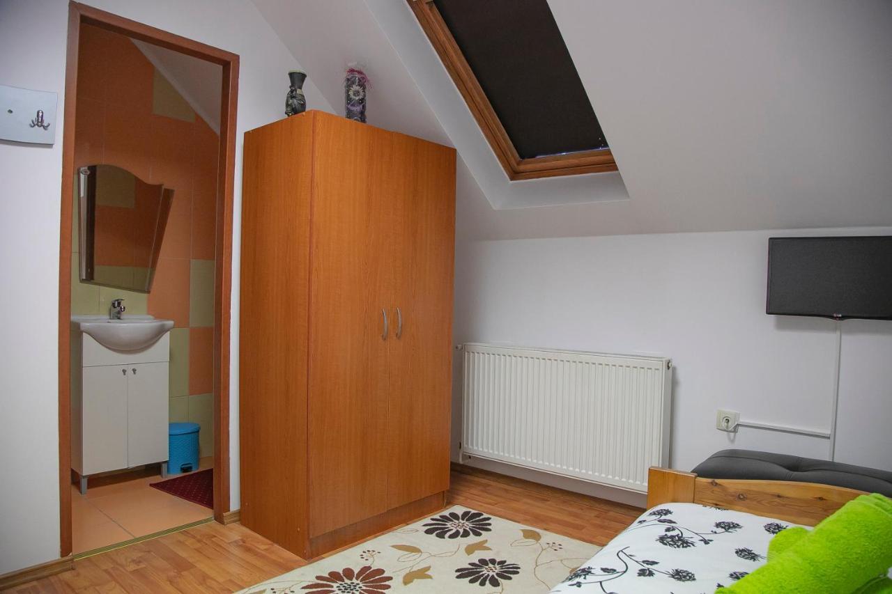 Târgu-MureşXxl-Houseアパートメント エクステリア 写真