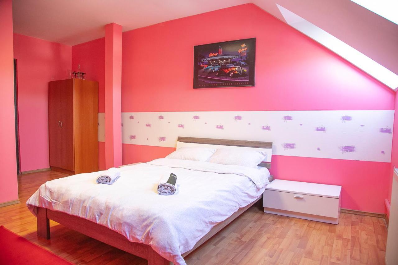 Târgu-MureşXxl-Houseアパートメント エクステリア 写真